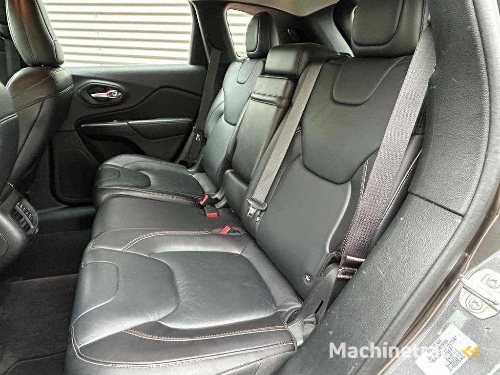 Jeep Cherokee 2.0 Longtitude; RD-144-V