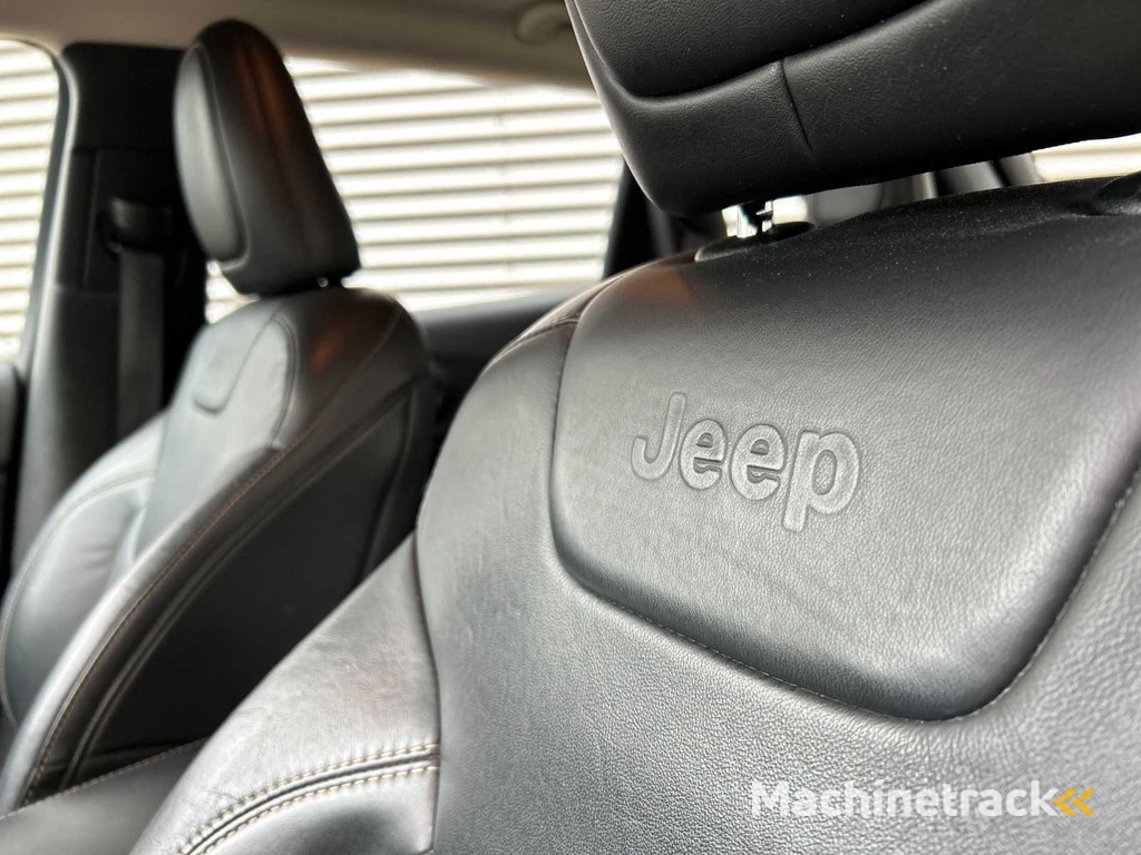 Jeep Cherokee 2.0 Longtitude; RD-144-V