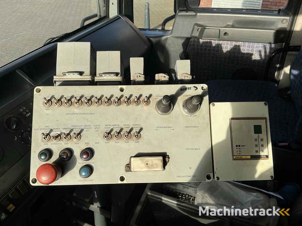 2003 MAN T36 Burtec Bitumensprayer Truck Stickycar