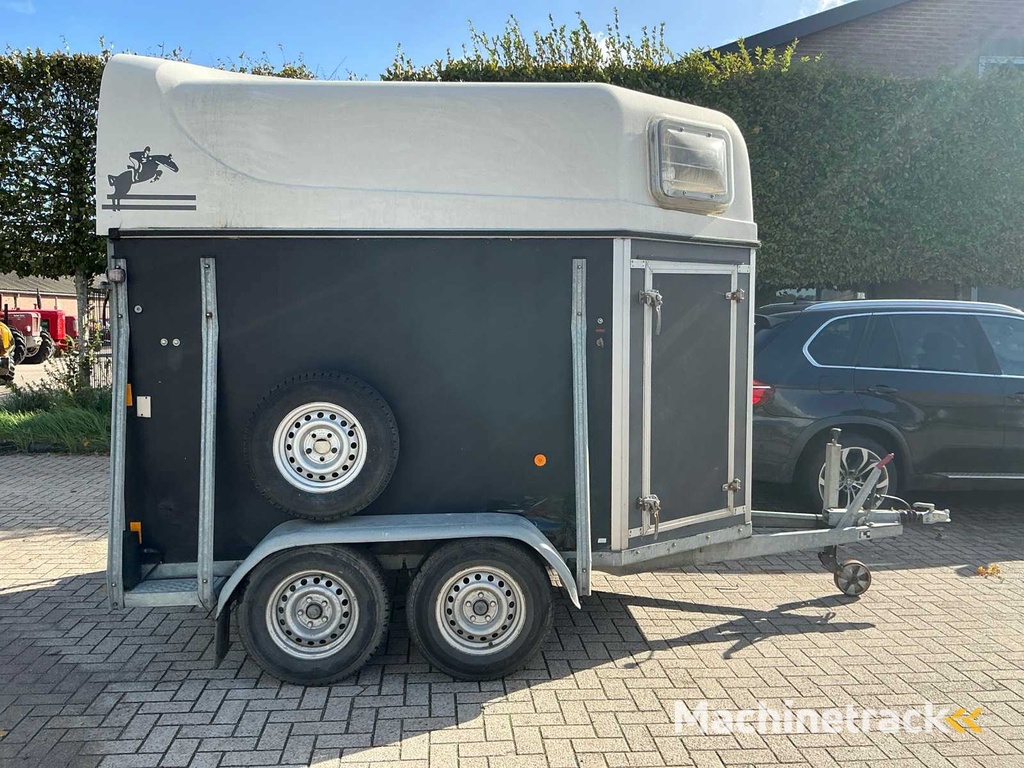 Saris PTS Paardentrailer