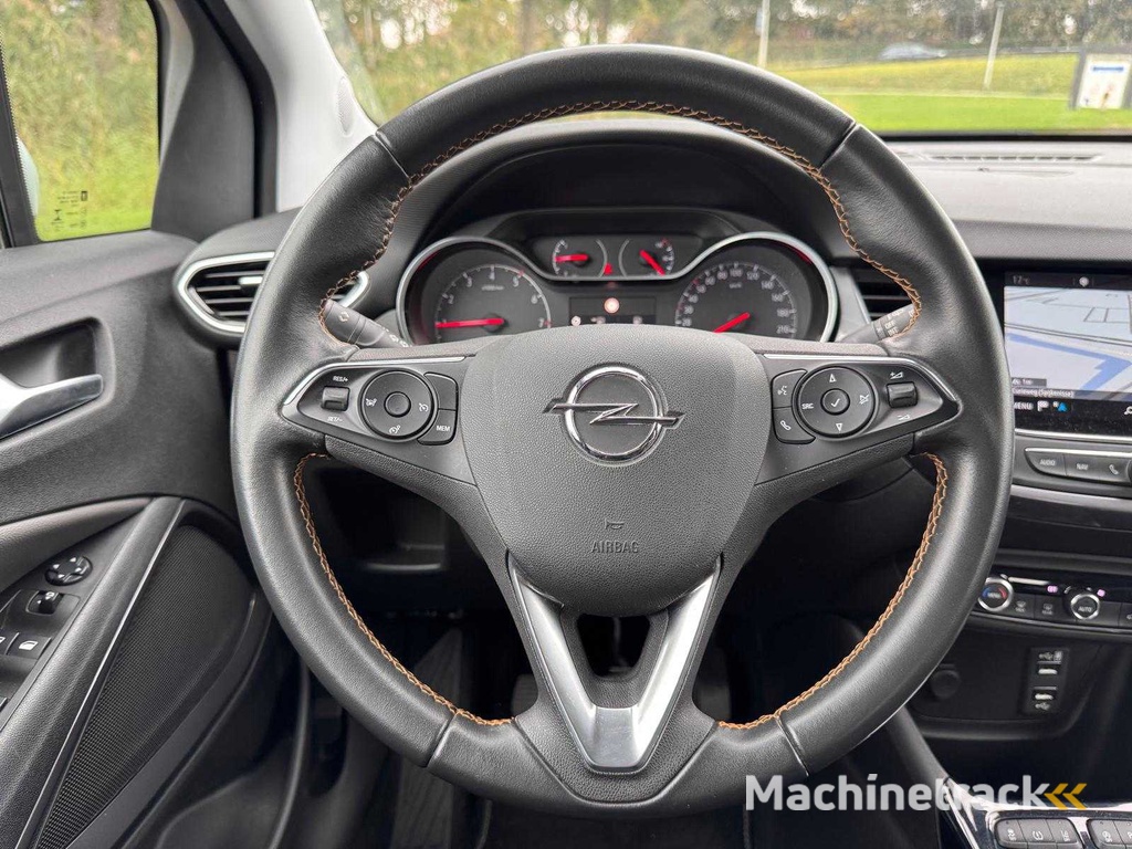 Opel Crossland X 1.2 Turbo Innovation; J-945-VB