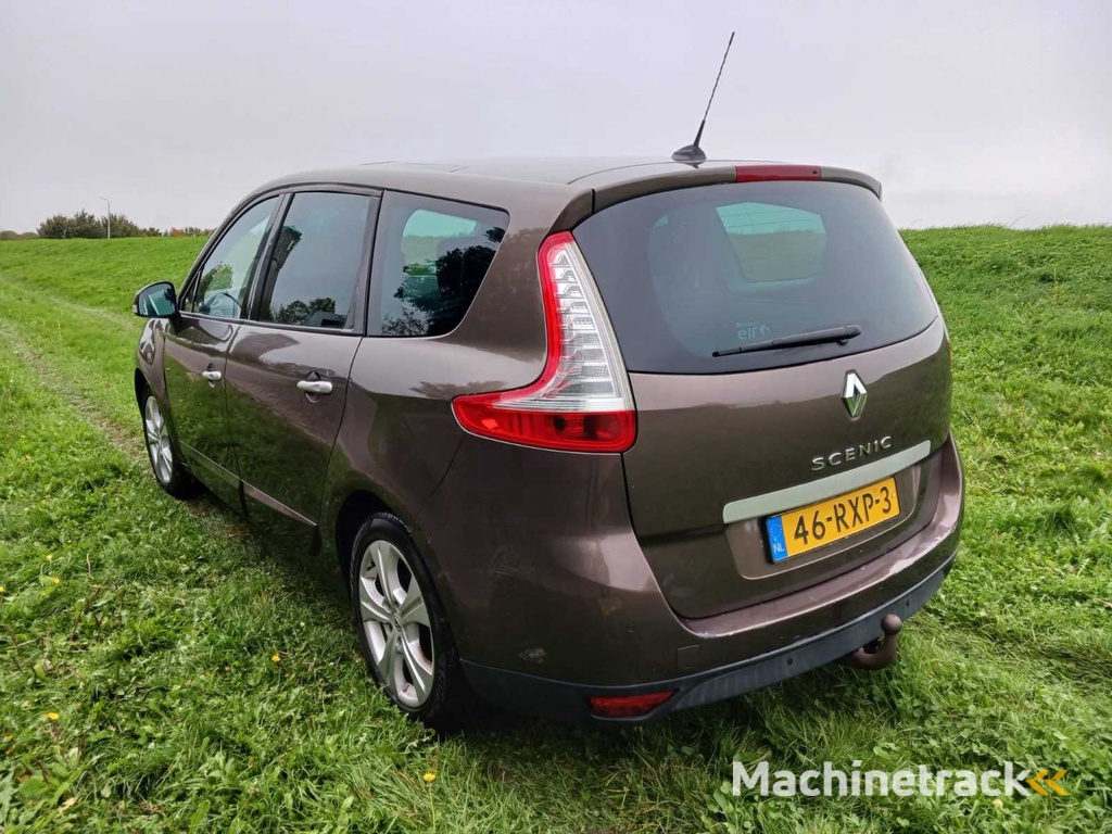 Renault Grand Scénic 2.0 Dynamique, 46-RXP-3