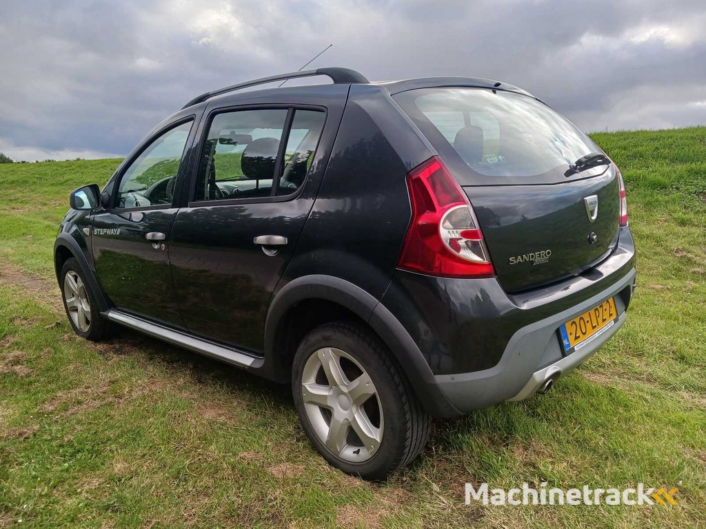 Dacia Sandero 1.6 Stepway, 20-LPZ-2