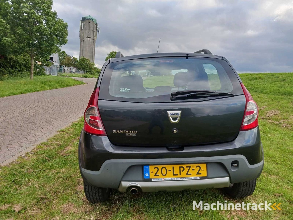 Dacia Sandero 1.6 Stepway, 20-LPZ-2