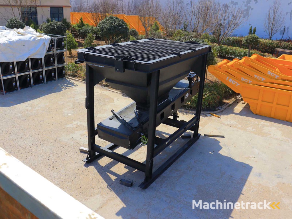 2025 Rhino-Cross Dosierschaufel mit Förderband Sonstige Fütterungstechnik