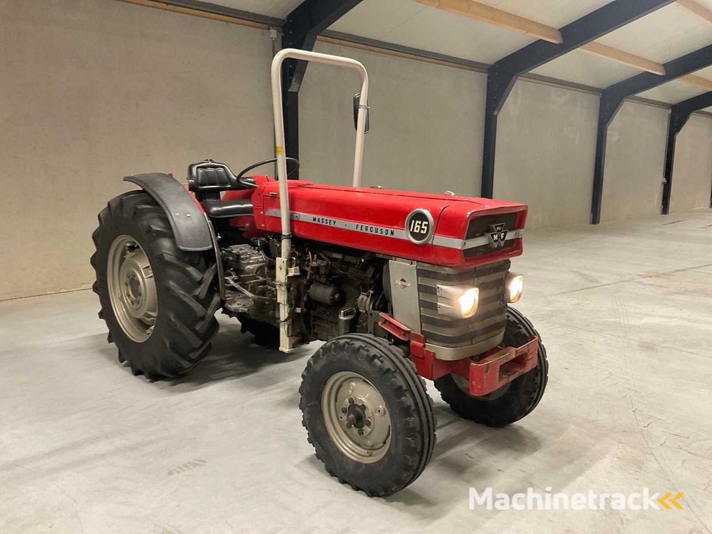 Massey ferguson 165 smalspor Oldtimer tractor
