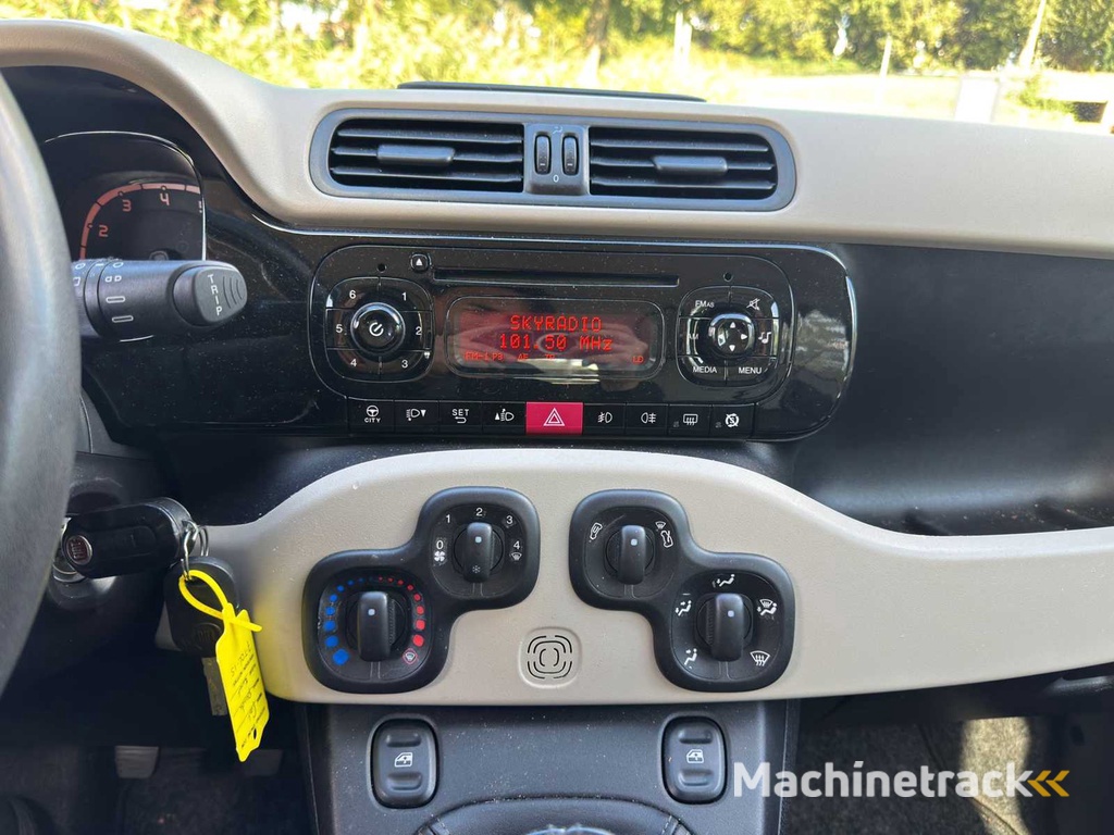 Fiat Panda 0.9 TwinAir Lounge, 7-TDL-15