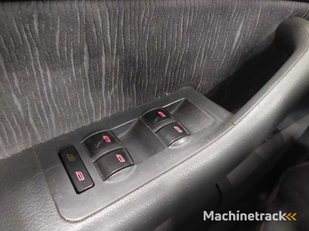 Audi A6 Avant 2.4 5V Advance , 30-DN-TS