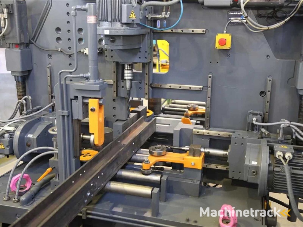 PEDDINGHAUS DSC 300 Boormachine CNC Boormachine