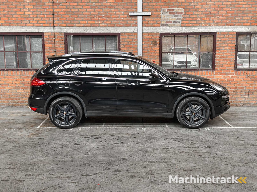 Porsche Cayenne 3.6 299pk 2012, 5-TBR-27