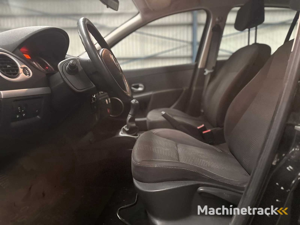 Renault Clio Estate 1.2 TCE Collection, JR-399-K