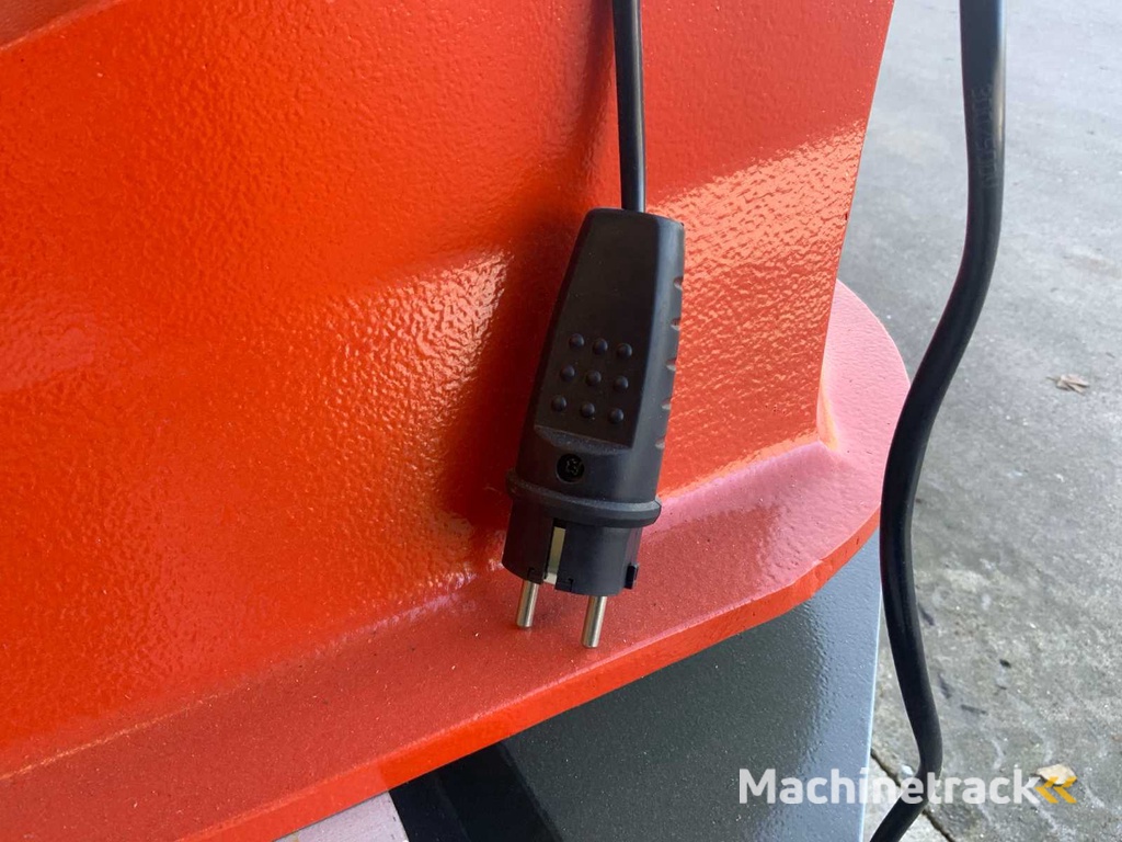 2024 OBK 12 OBK-12T Schwingarm-Stanzmaschine