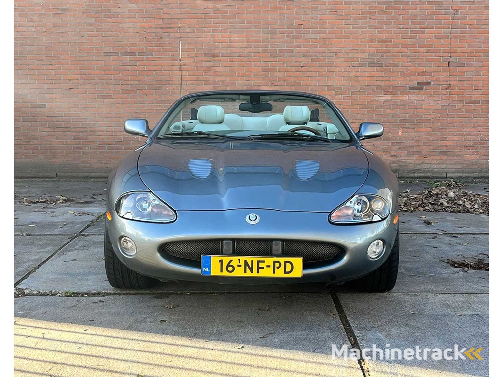 Jaguar XKR 4.2 V8 Convertible 396 PK, Automaat, 16-NF-PD