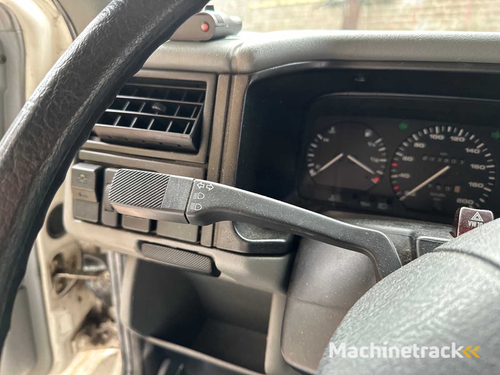 Volkswagen 70X0D Camper 78hp 1994, 85-BL-LJ