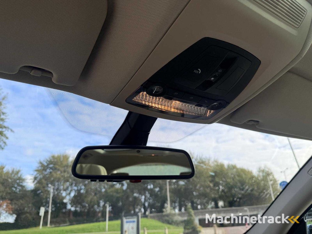 BMW 550i Gran Turismo High Executive Automaat; 93-NLJ-3