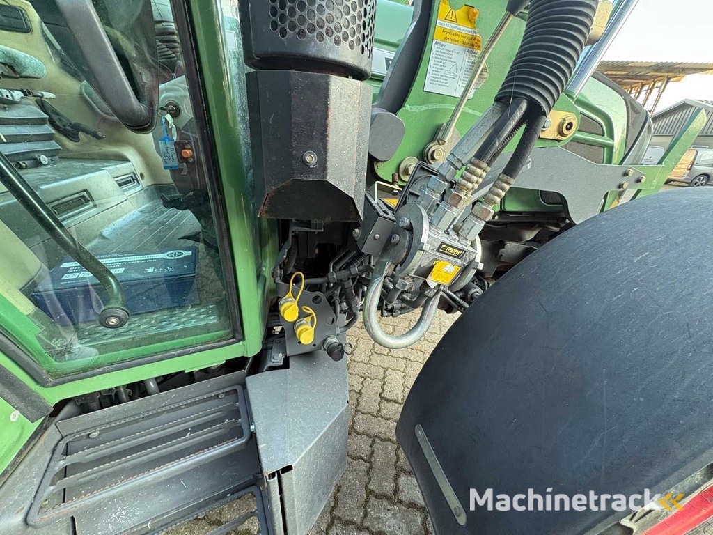 Fendt 209 S Vario Cargo 3X65 Front Loader