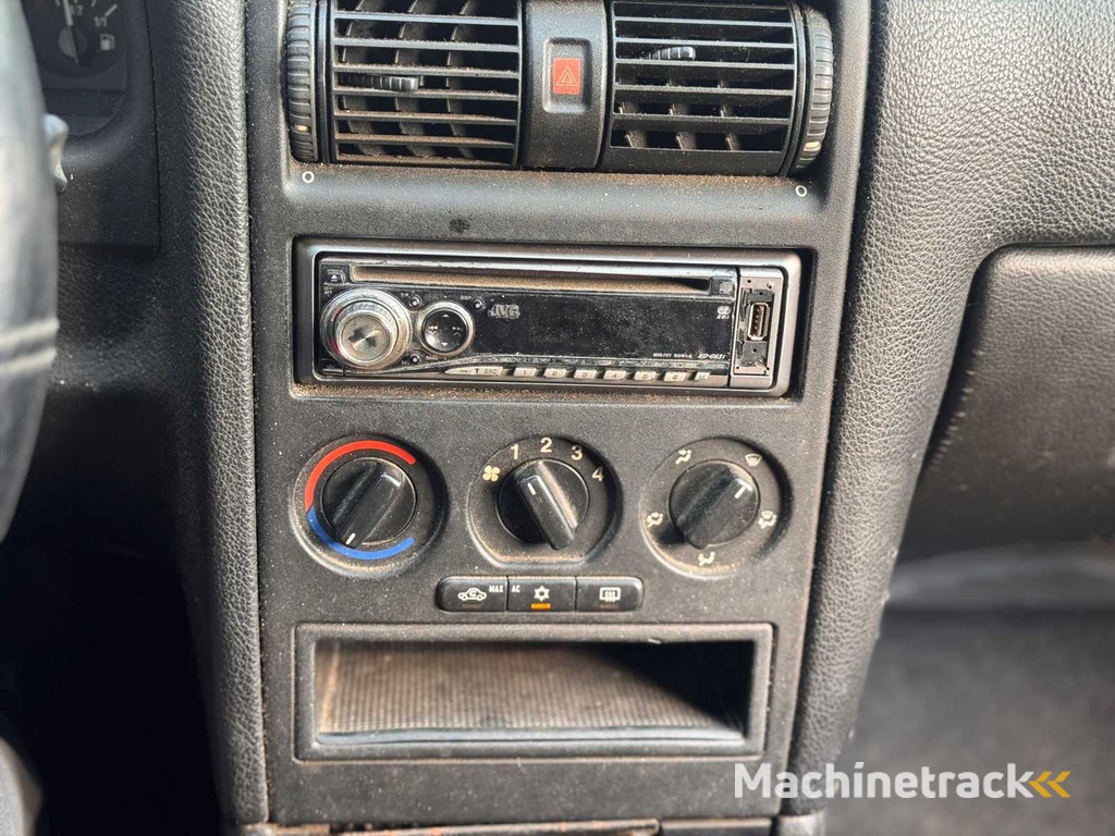 Opel Astra 1.7 DTi, 19-BJ-ZJ