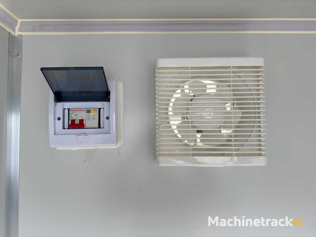 2025 Stahlworks Double Sanitairunit / Toilet en Douche unit