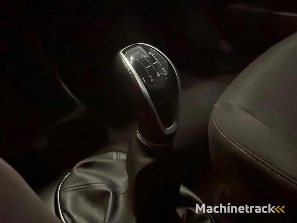 Opel KARL 1.0 ecoFLEX 120 Jaar Edition; G-525-GV