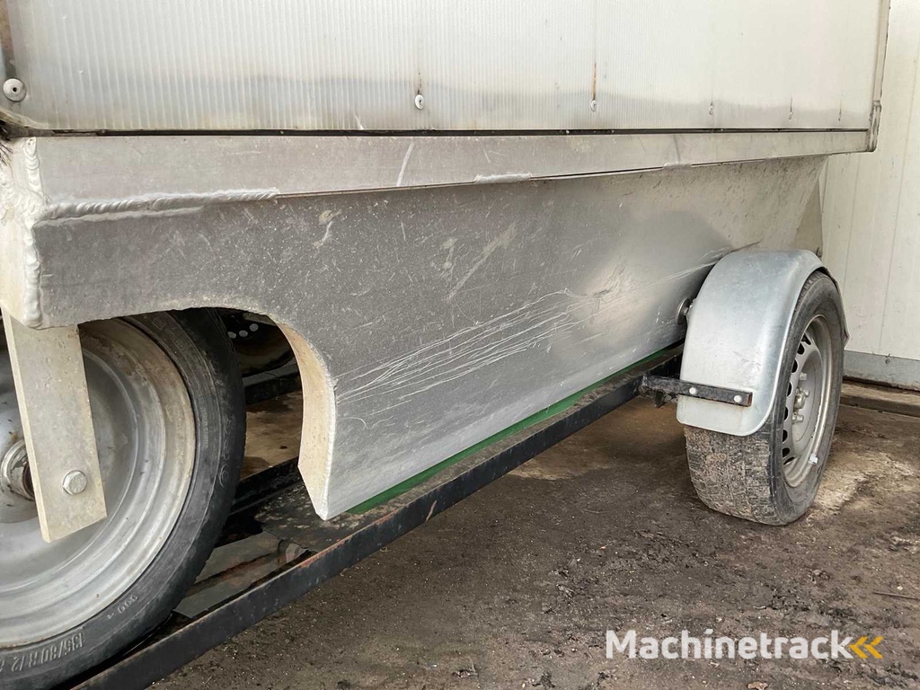 2011 Peco 150 Track Selection Truck