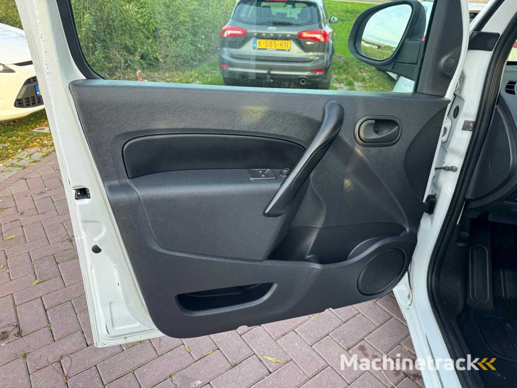 2020 Renault  Kangoo  1.5 BluedCi ComfMaxi 7016