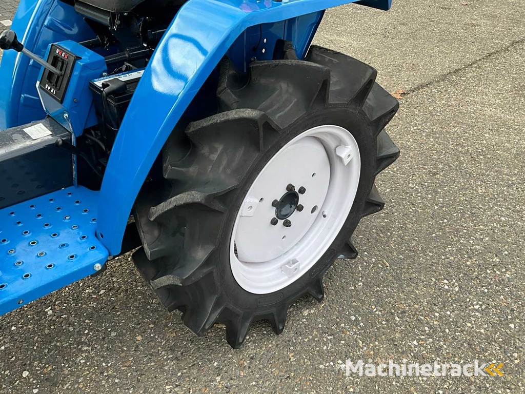 Iseki TU1600 4WD Mini Tractor with Front Loader