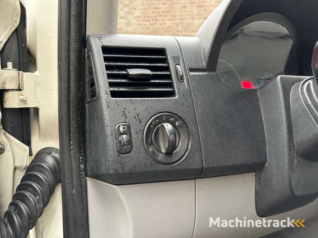 Volkswagen Crafter 2.5 TDI L2H2 109hp 2008, TS-791-B