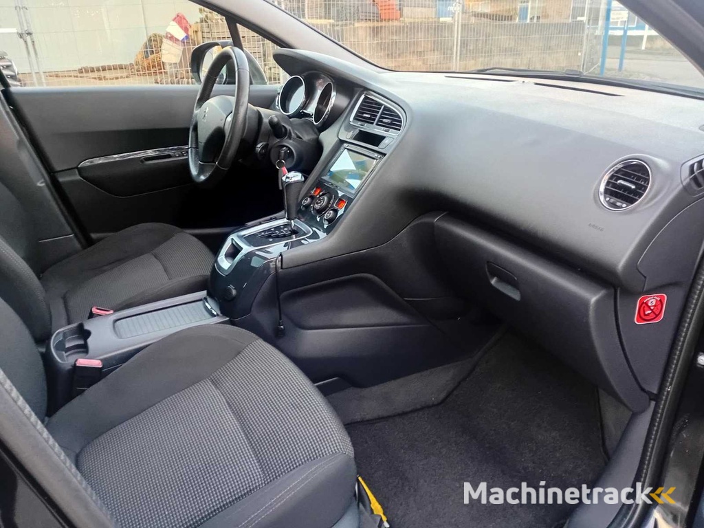 Peugeot 5008 1.6 Turbo ST 5p, 48-RSB-4