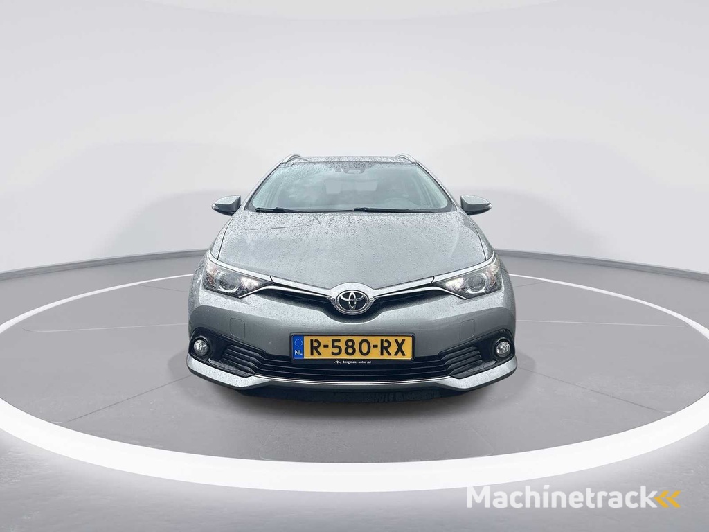 Toyota Auris Touring Sports 1.2T Dynamic | R-580-RX