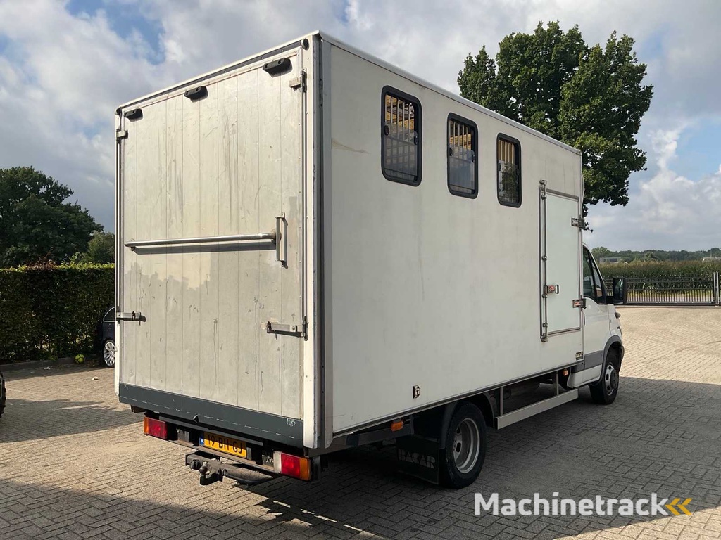 Iveco Daily 40C12 375 Paardenwagen klein rijbewijs
