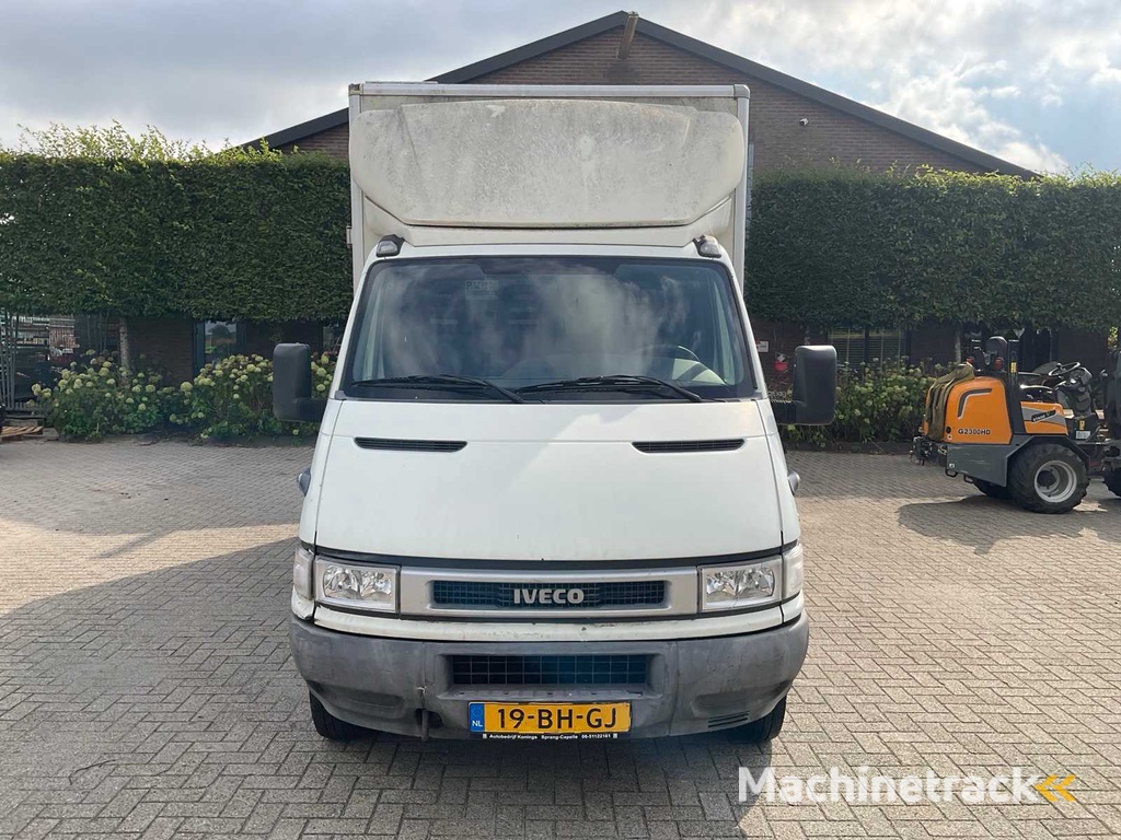 Iveco Daily 40C12 375 Paardenwagen klein rijbewijs