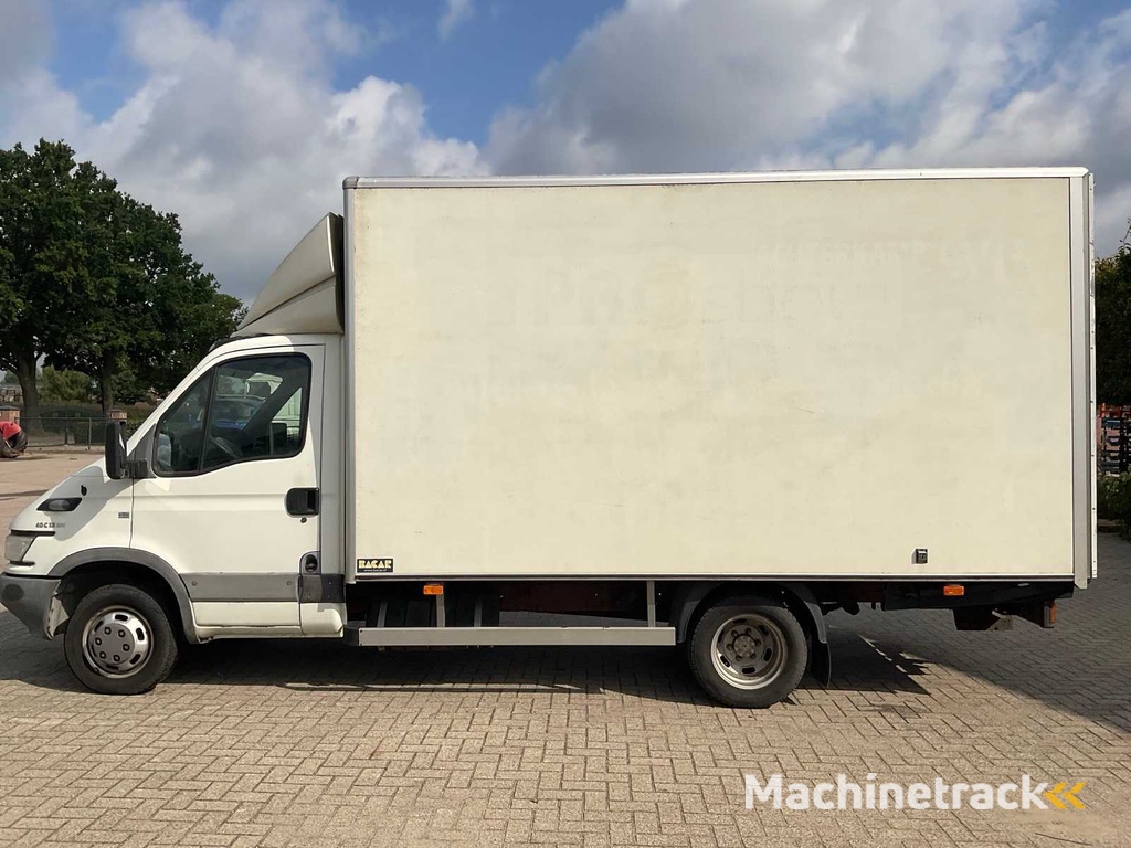 Iveco Daily 40C12 375 Paardenwagen klein rijbewijs