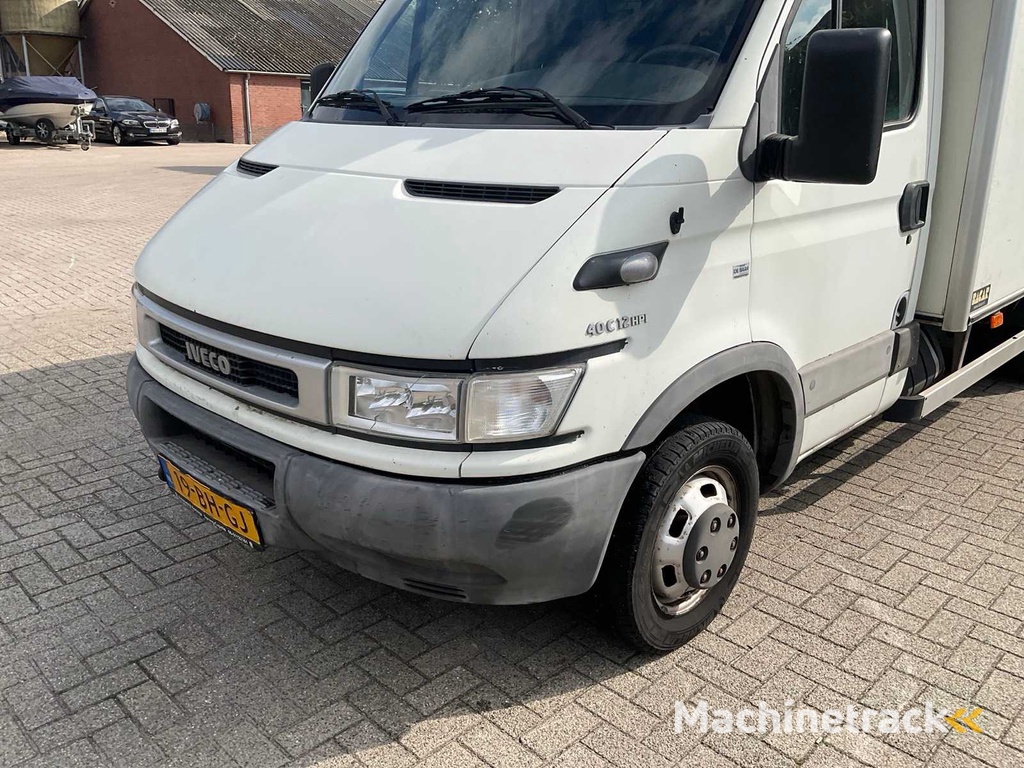Iveco Daily 40C12 375 Paardenwagen klein rijbewijs