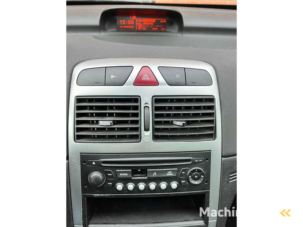 Peugeot 307 SW 2.0 16V Premium, 81-RH-DH