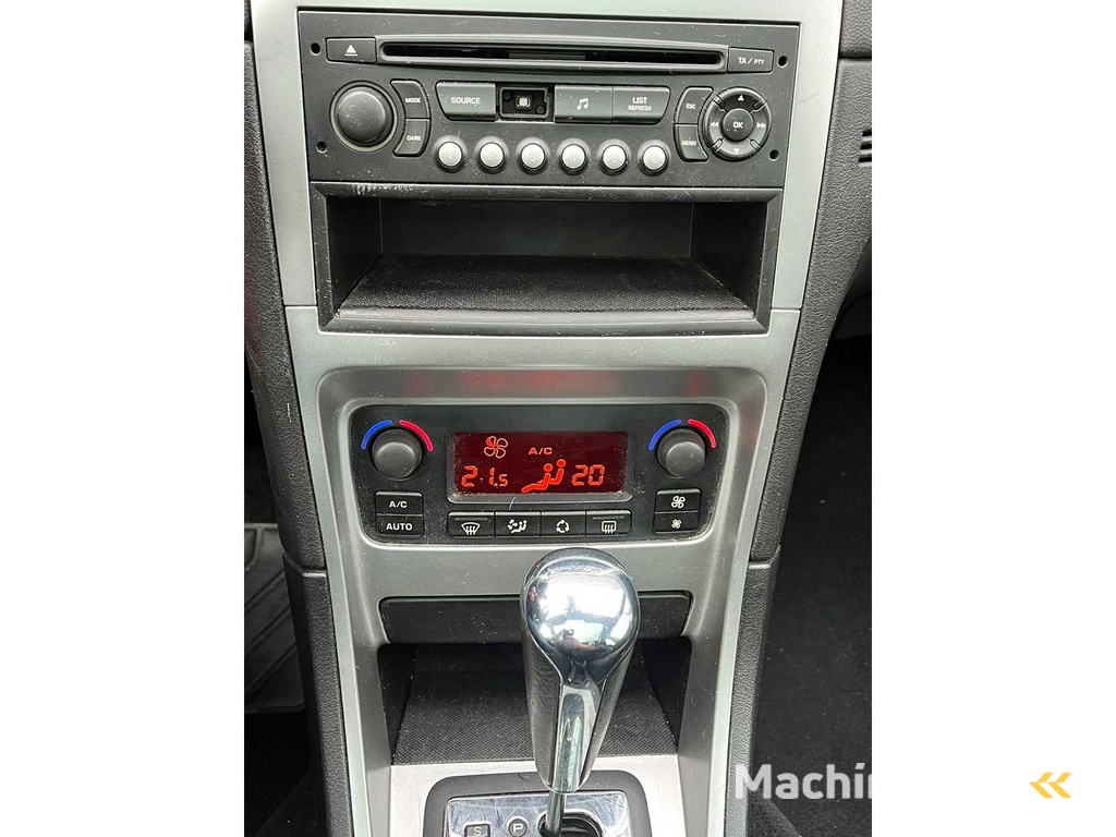 Peugeot 307 SW 2.0 16V Premium, 81-RH-DH