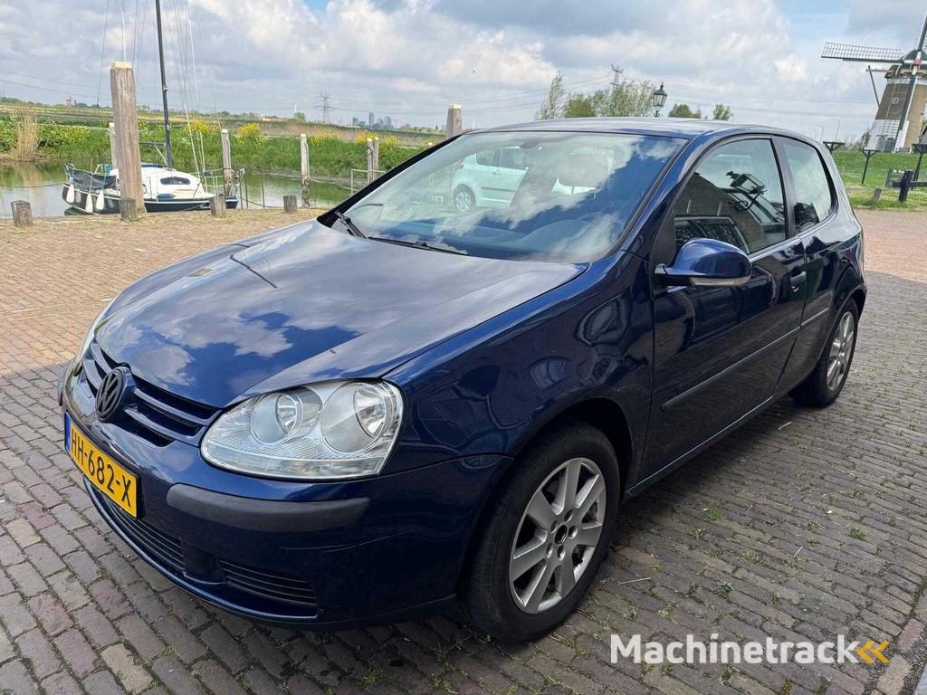 Volkswagen Golf 1.6 FSI Clima Comfortline HH-682-X