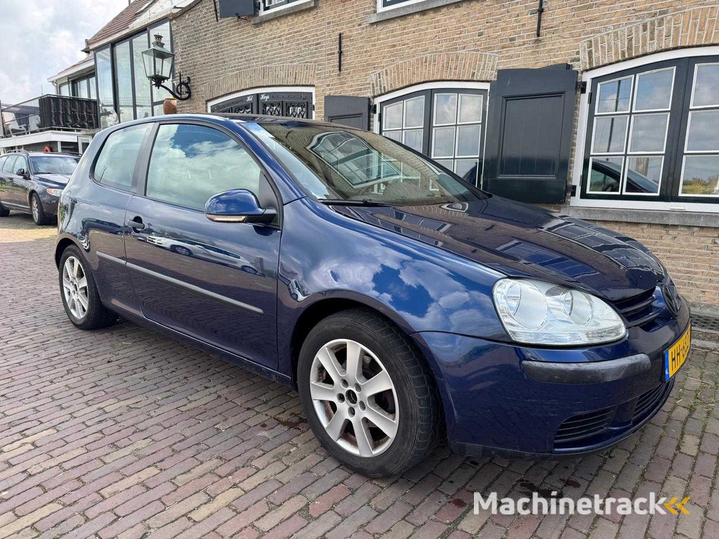 Volkswagen Golf 1.6 FSI Clima Comfortline HH-682-X