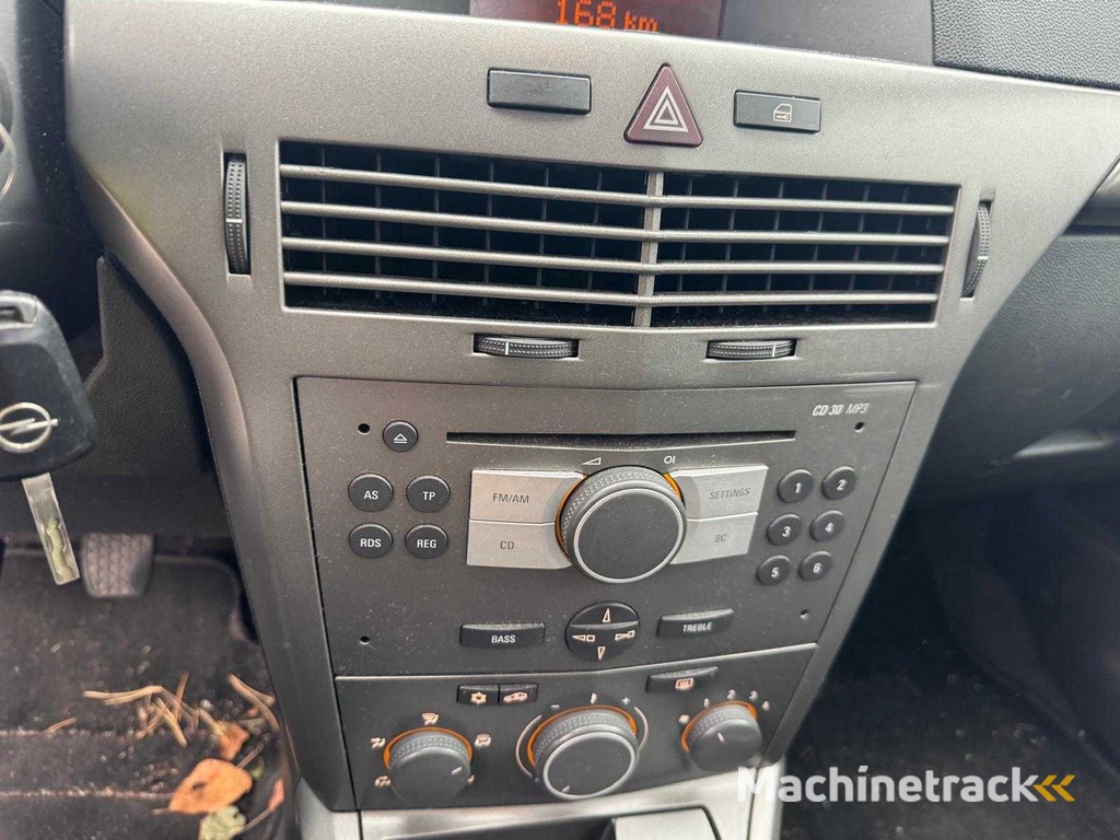 Opel  Astra Wagon  1.6 Essentia Airco 73-RJ-PN