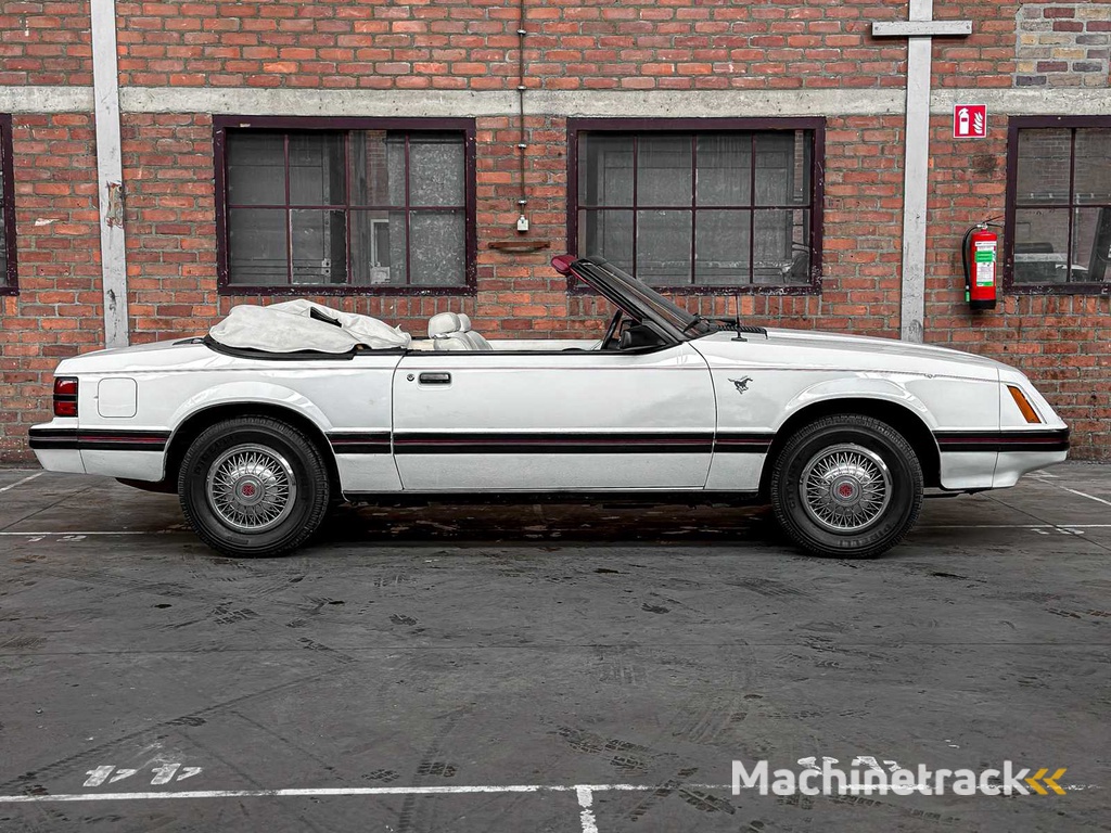 Ford Mustang Cabriolet 112pk 1983, HF-JR-24