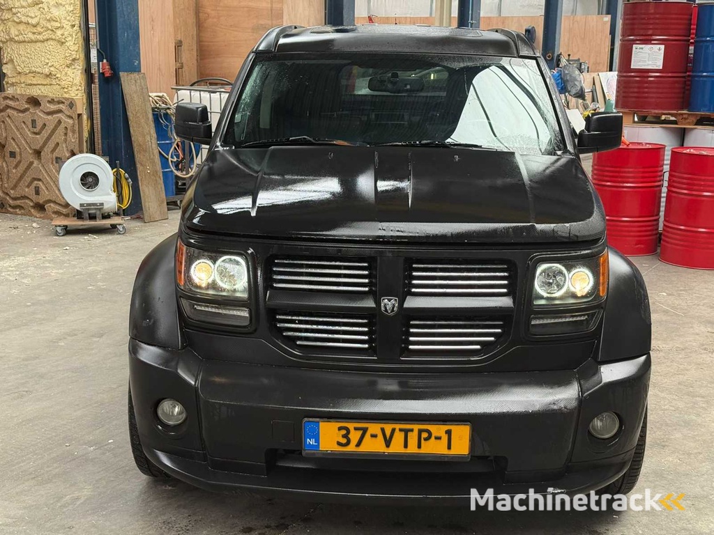 Dodge Nitro 2.8 CRD SXT Automaat, 37-VTP-1