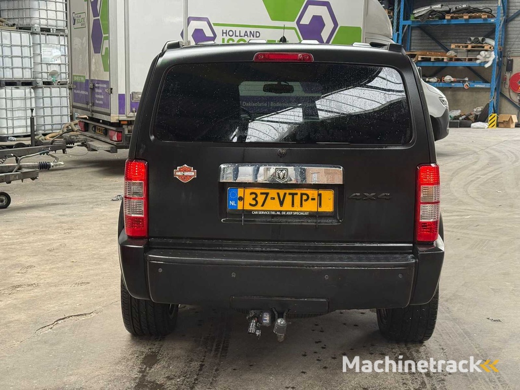 Dodge Nitro 2.8 CRD SXT Automaat, 37-VTP-1