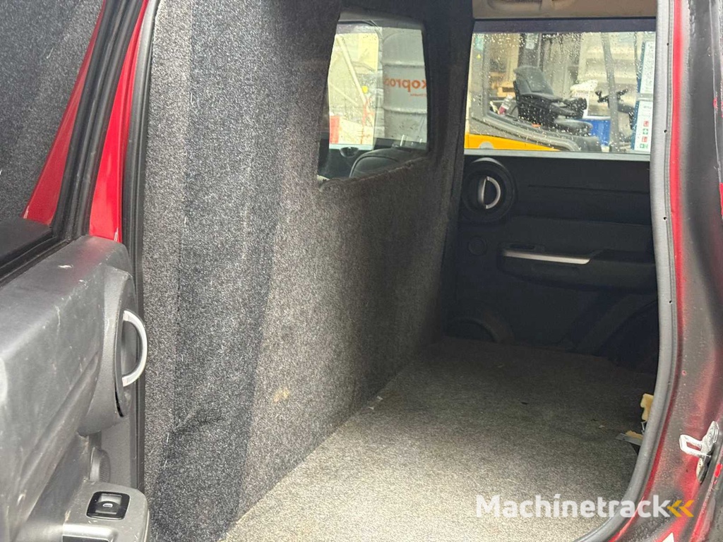 Dodge Nitro 2.8 CRD SXT Automaat, 37-VTP-1