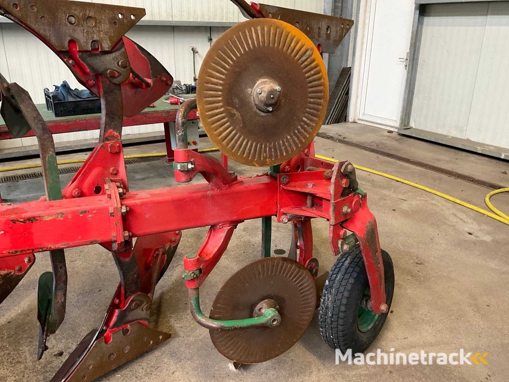 Kverneland Model. L 3/4-schaar Wentelploeg