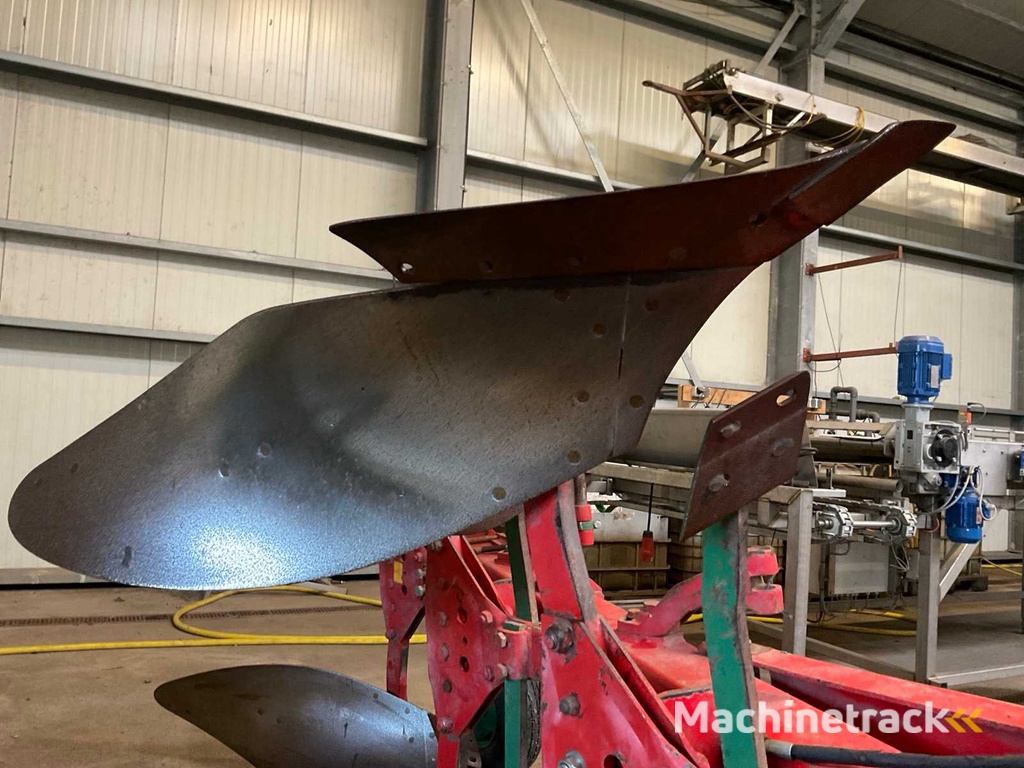 Kverneland Model. L 3/4-schaar Wentelploeg