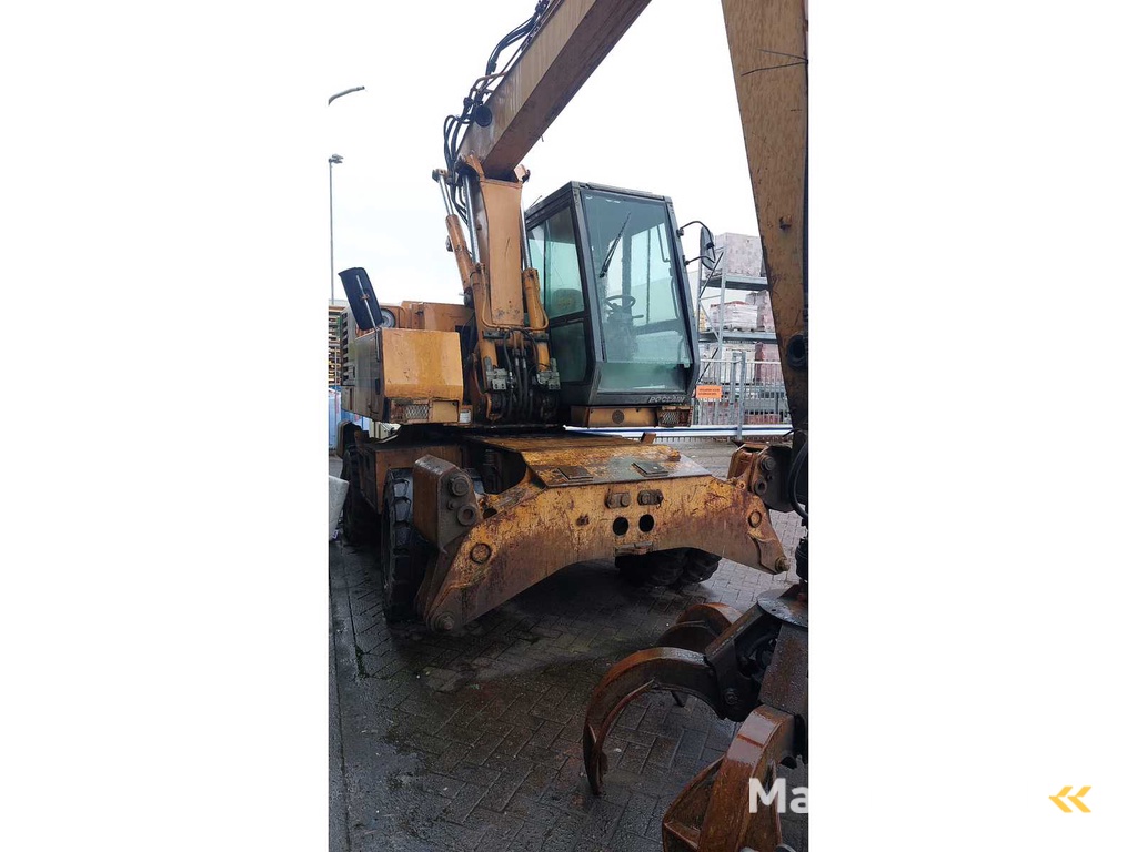 1995 Case 688B Mobiele kraan