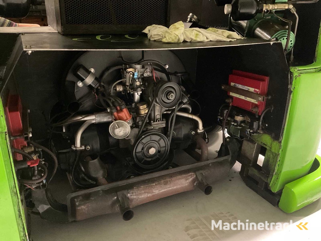 Evenementen Volkswagen Oldtimer DJ bus Elloco