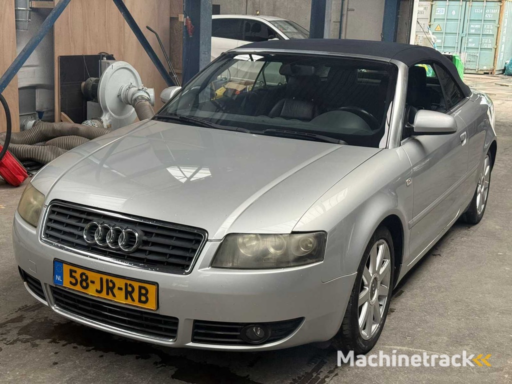 Audi A4 Cabriolet 2.4 V6 Exclusive Automaat, 58-JR-RB