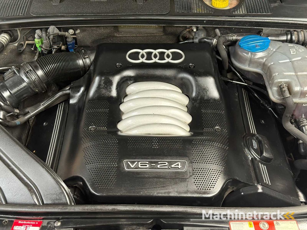 Audi A4 Cabriolet 2.4 V6 Exclusive Automaat, 58-JR-RB