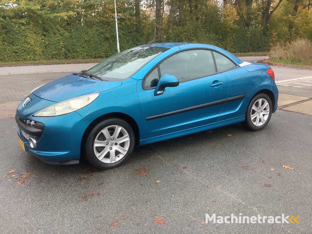 2007 Peugeot 207 CC 1.6 VTi Première - Personenauto