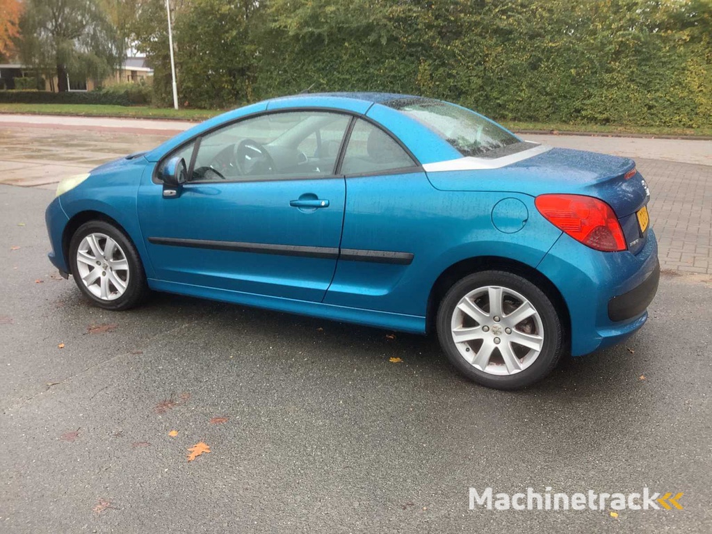 2007 Peugeot 207 CC 1.6 VTi Première - Personenauto